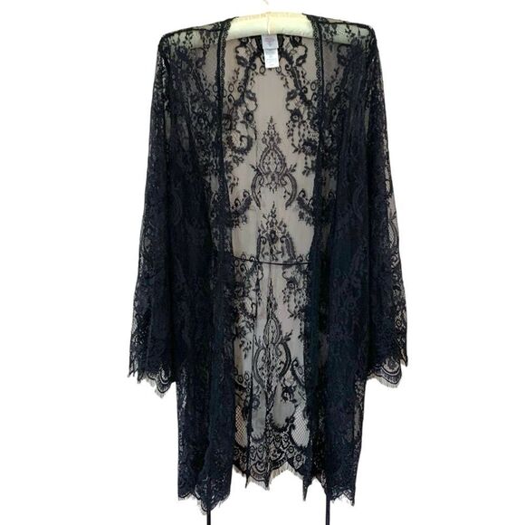 In Bloom by Jonquil Black Lace Robe - Picture 2 of 6